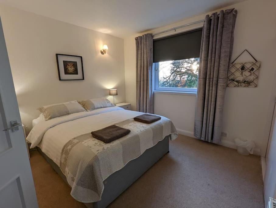 Two Bedroom Flat In Bridge Of Allan, Stirling Екстериор снимка